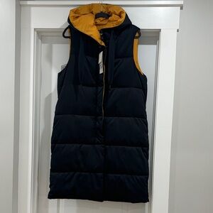 Zara Dark Navy/orange Reversible Puffer Vest NWT size medium